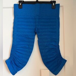 Lululemon In The Flow Crop II, Blue, Size 8 NWT